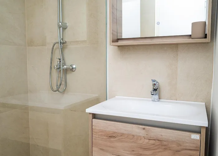 Modern 1 Bdr With Balcony * サラエヴォ