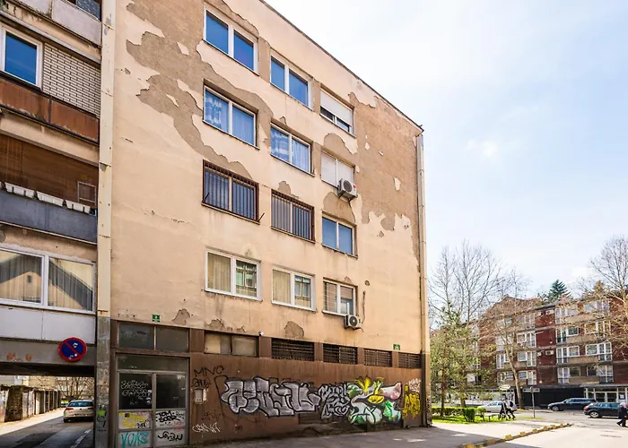 Modern 1 Bdr With Balcony アパート *